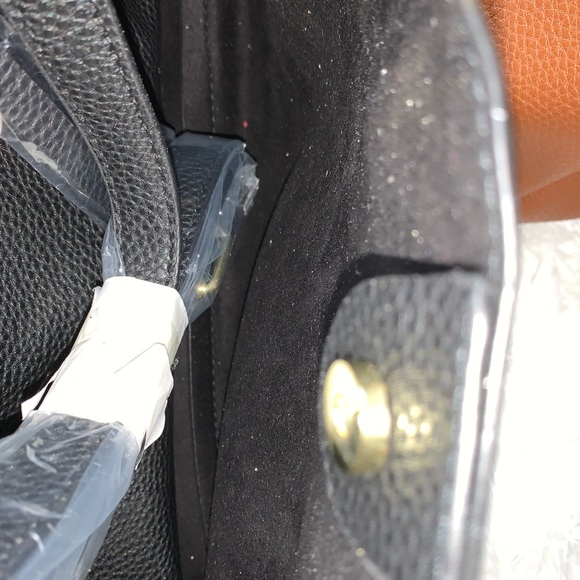 SOLD!!!NWT Bundle of 2 Steve Madden B
Parker shoulder bags - Picture 12 of 16